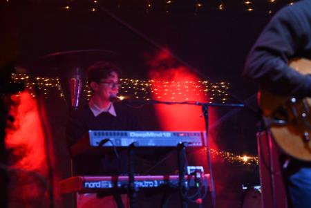 Včeraj je prvi koncert Pravljičnega Kamnik privabil število obiskovalcev (65)